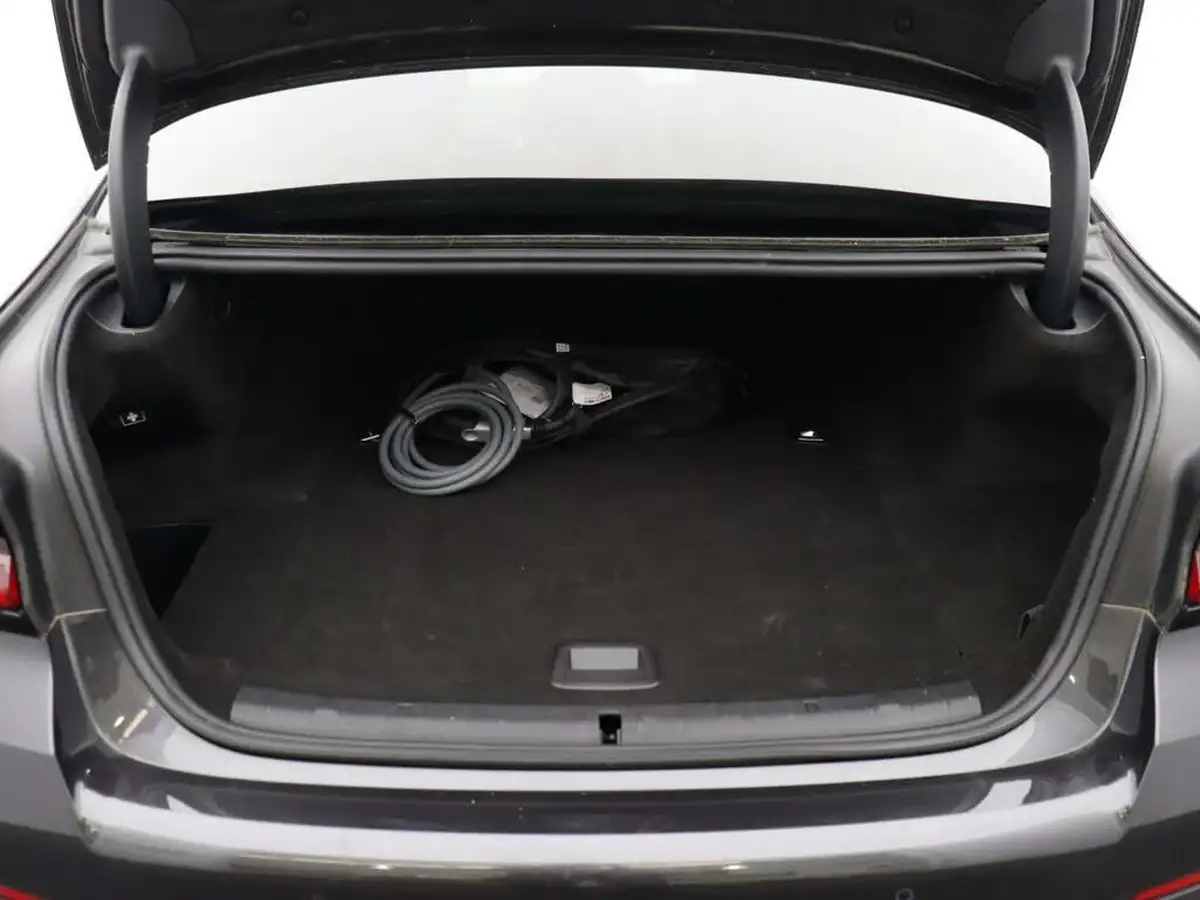 2022-bmw-5-series-20-530e-m-sport-saloon-4d-big-16