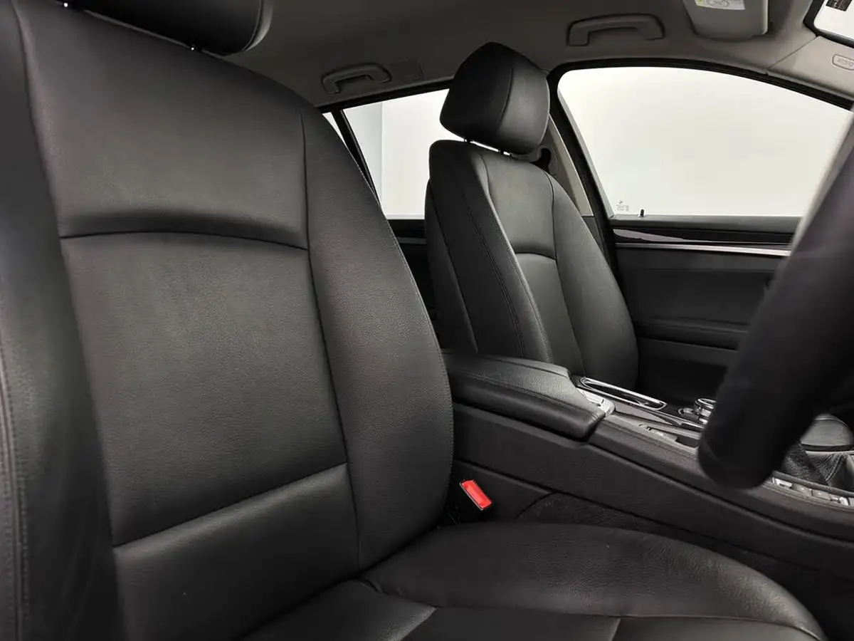 2014-bmw-5-series-20td-520d-se-touring-big-28