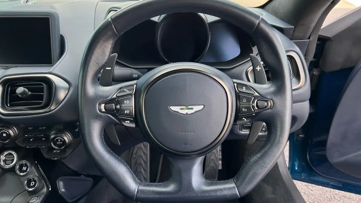 2019-aston-martin-vantage-40-v8-vantage-big-9