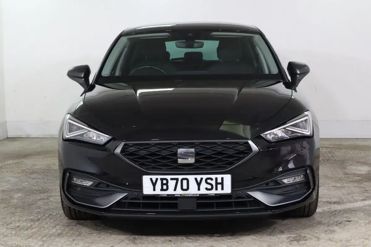 2021-seat-leon-15-etsi-fr-hatchback-big-4