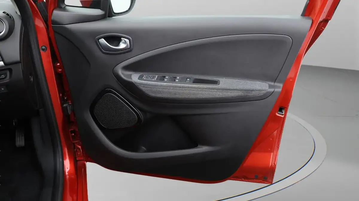 2022-renault-zoe-e-gt-line-big-15