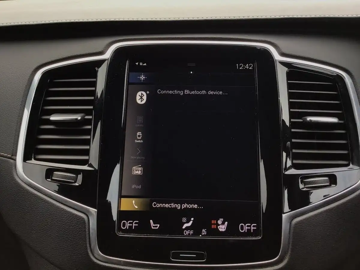 2020-volvo-xc90-20td-b5-r-design-big-26