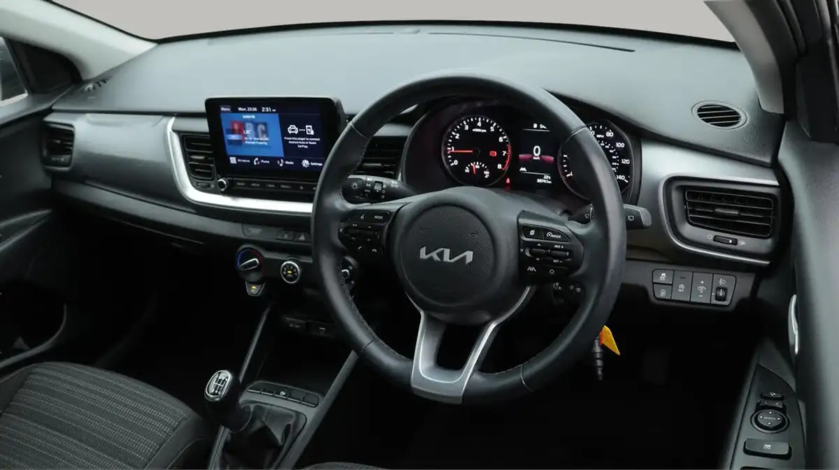 2022-kia-stonic-10-t-gdi-2-big-9
