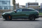 2024-lamborghini-urus-40-no-trim-small-7