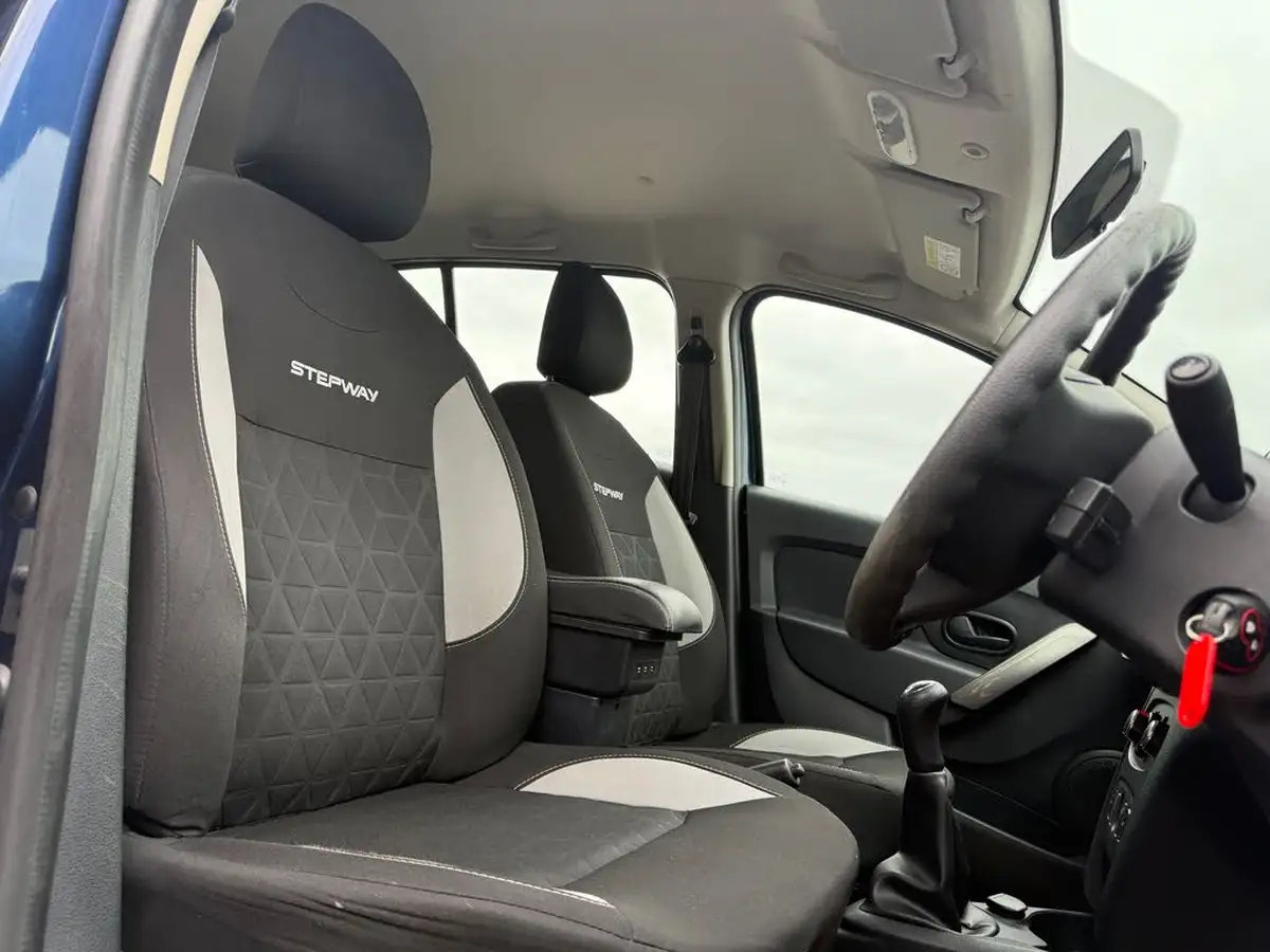 2016-dacia-sandero-stepway-09-tce-laureate-big-10