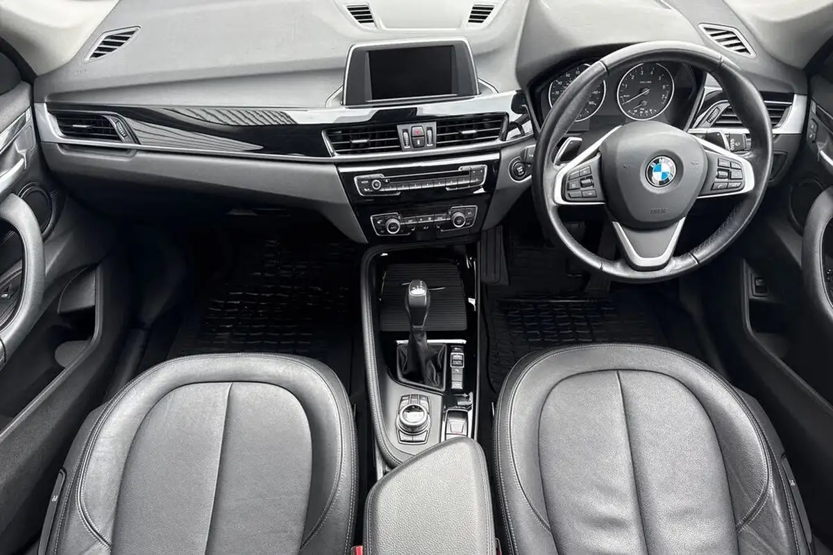 2017-bmw-x1-20-xdrive20i-xline-big-30