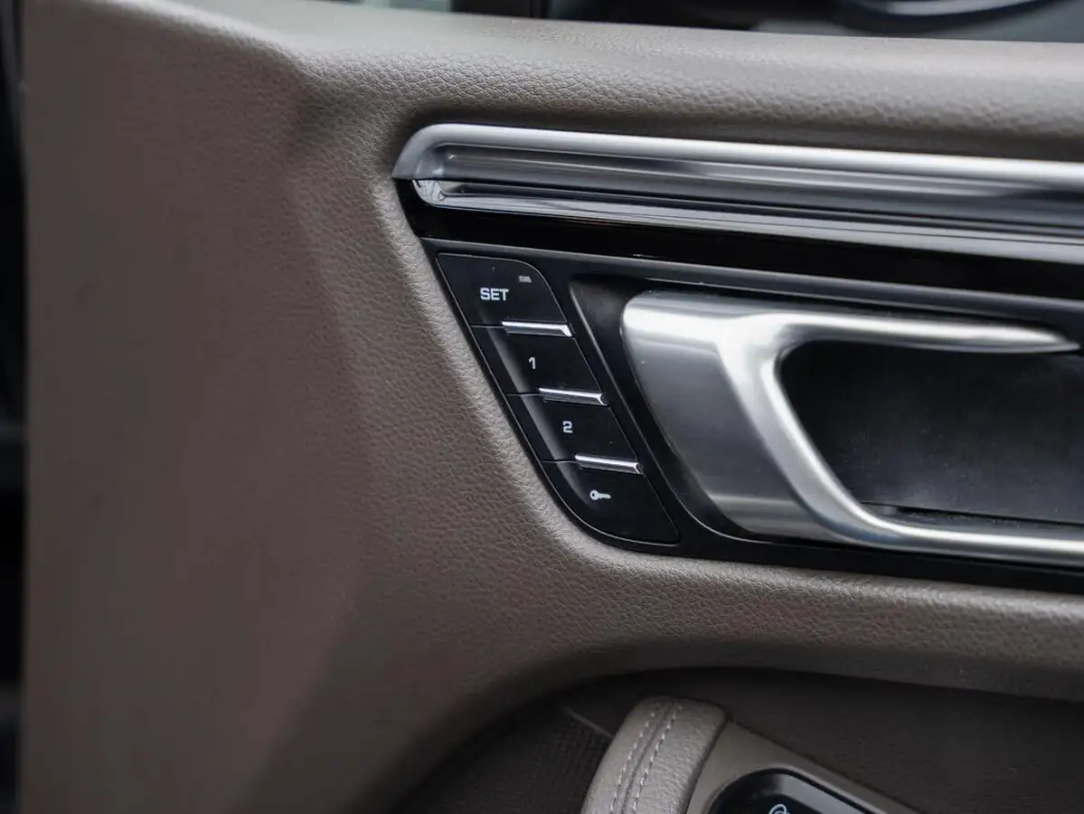 2020-porsche-macan-30-v6-s-big-9