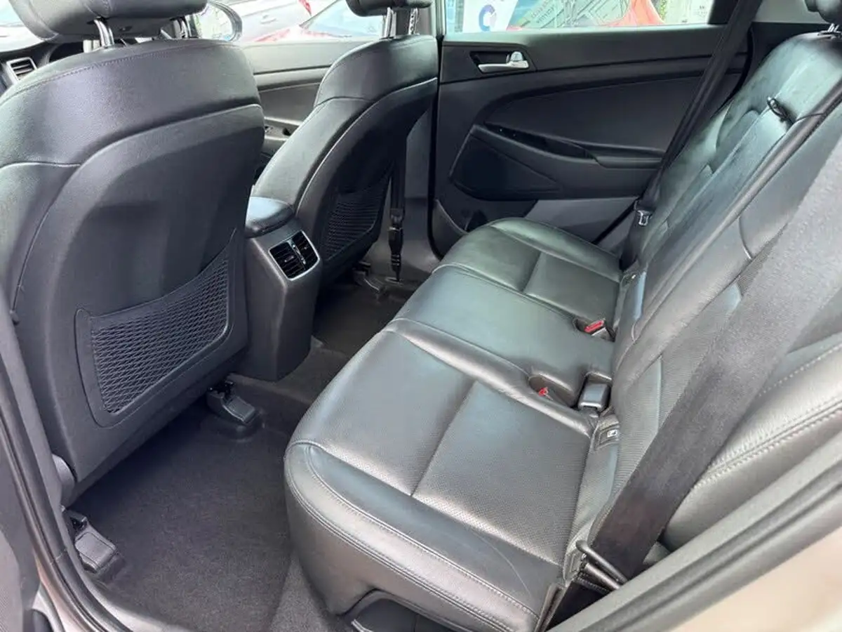 2015-hyundai-tucson-20crdi-blue-drive-premium-big-14