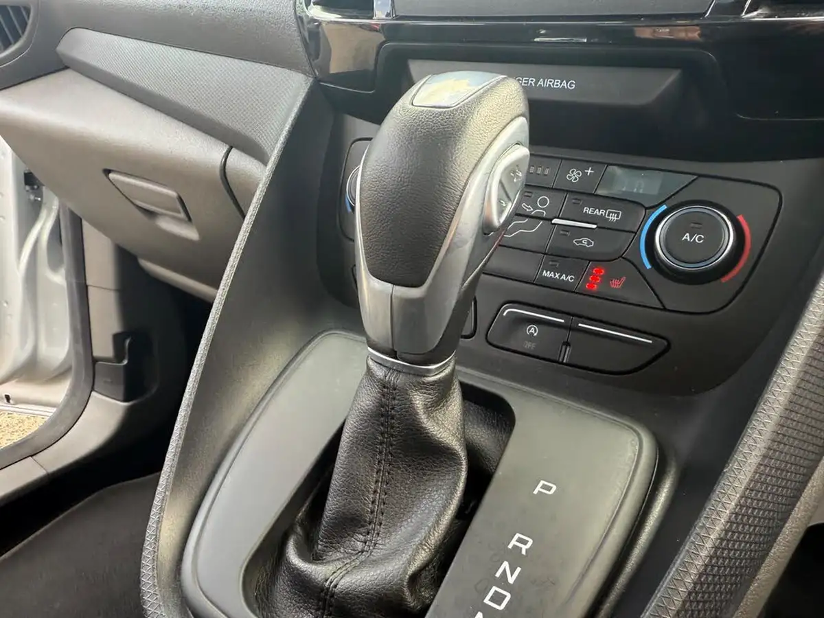 2022-ford-grand-tourneo-connect-15-titanium-120ps-ecoblue-1499cc-powershift-big-56
