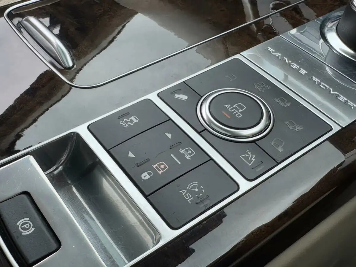 2014-land-rover-range-rover-44-sdv8-autobiography-44sd-v8-339bhp-ss-station-wagon-big-32