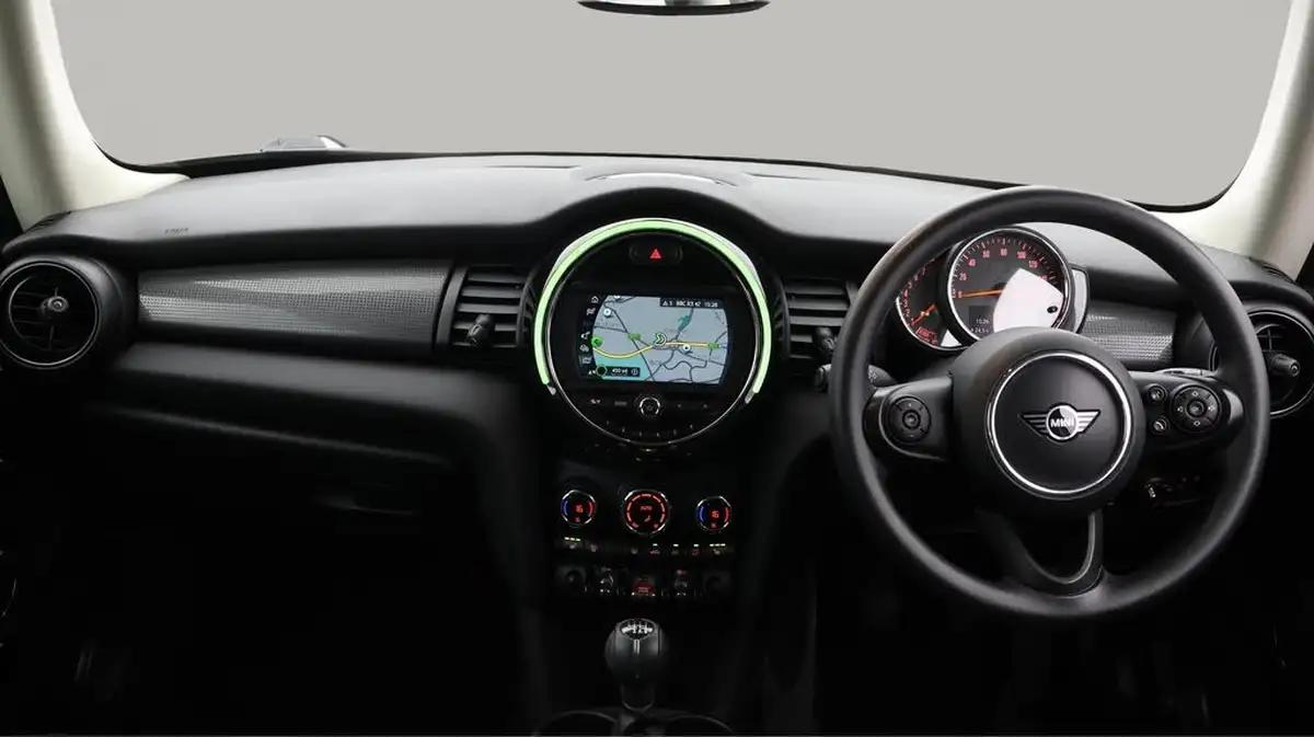 2020-mini-cooper-15-cooper-classic-nav-hatchback-3d-big-13