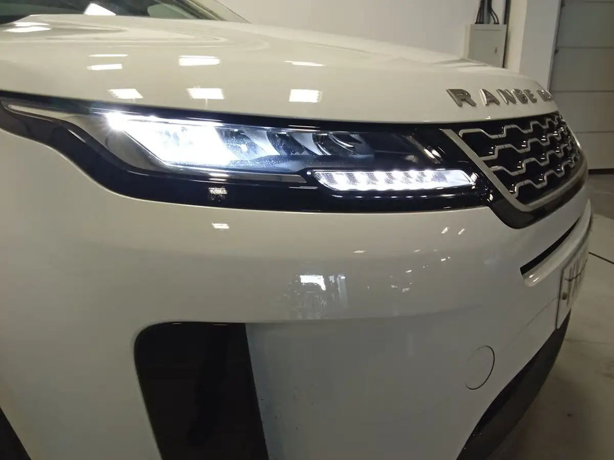 2020-land-rover-range-rover-evoque-20-d150-big-5