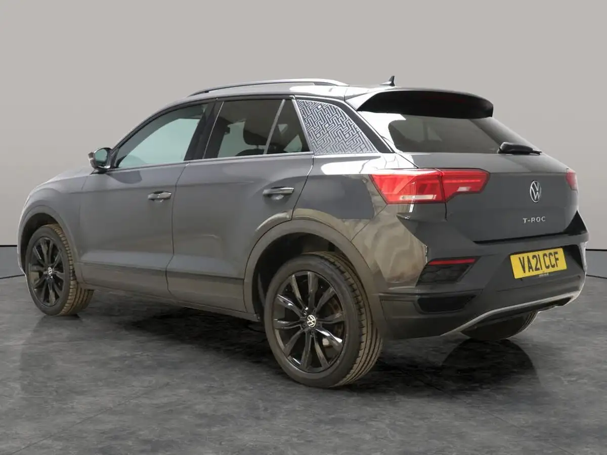 2021-volkswagen-t-roc-15-tsi-black-edition-big-13