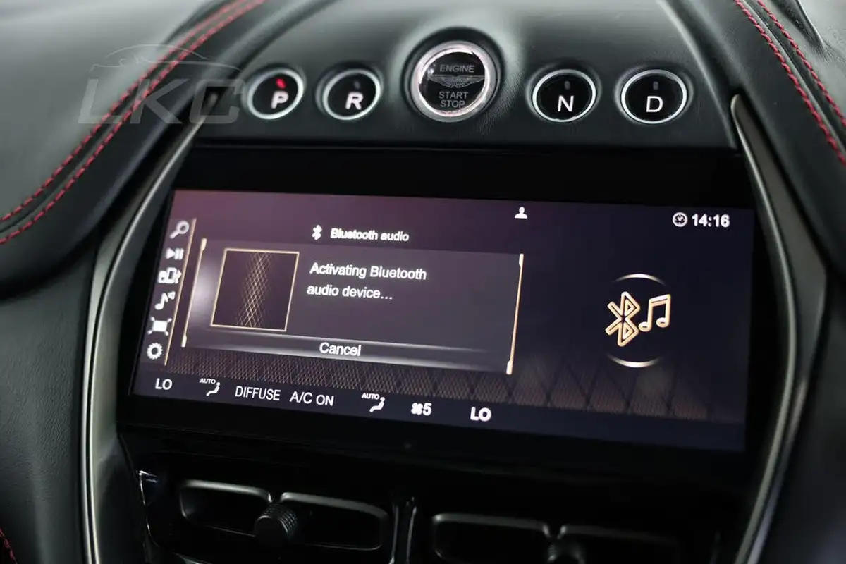 2020-aston-martin-dbx-40-v8-big-27