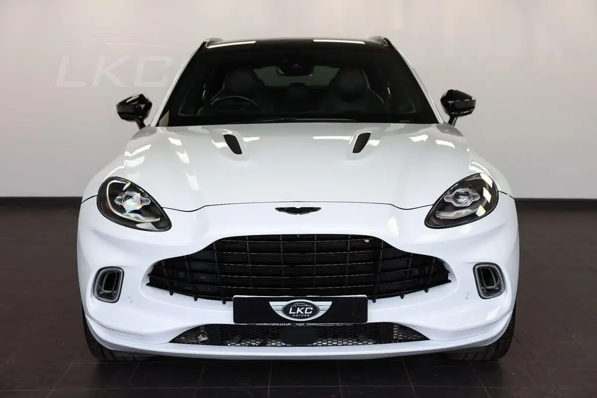 2020-aston-martin-dbx-40-v8-big-3