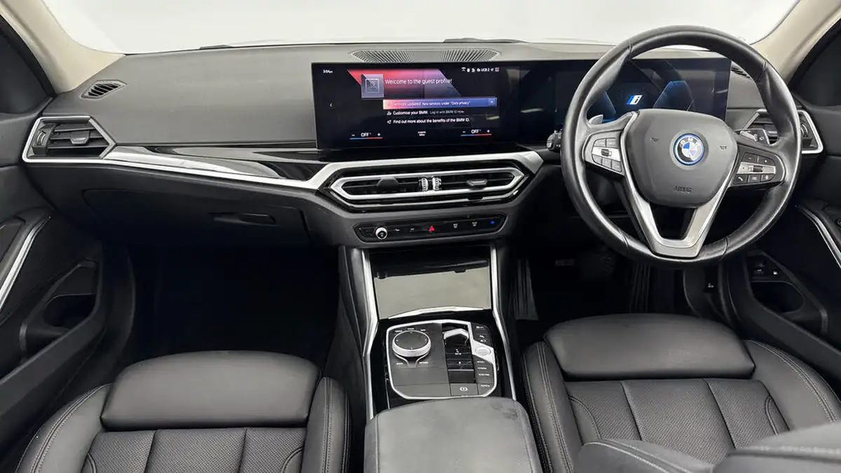 2022-bmw-3-series-20-330e-sport-touring-5d-big-10