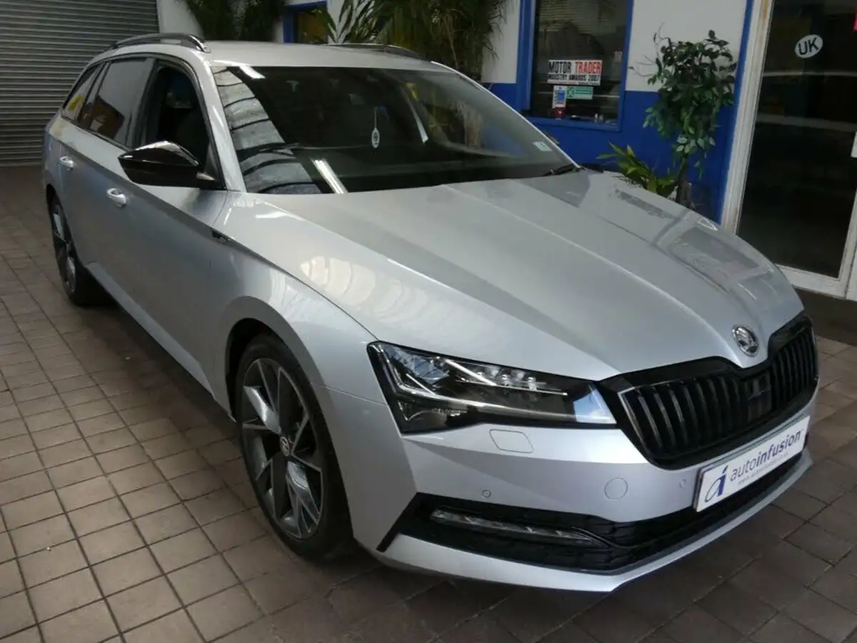 2020-skoda-superb-15-tsi-sportline-plus-estate-big-28