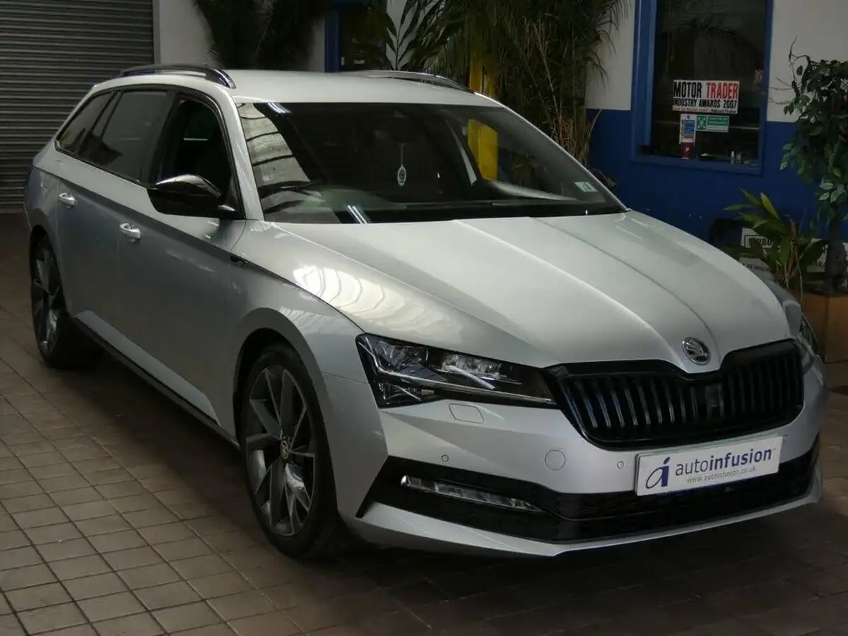 2020-skoda-superb-15-tsi-sportline-plus-estate-big-0