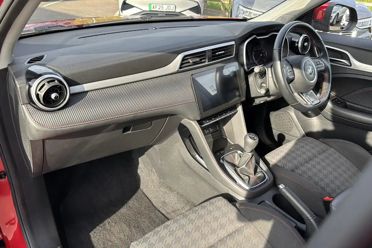 2022-mg-zs-suv-15-vti-tech-excite-big-10