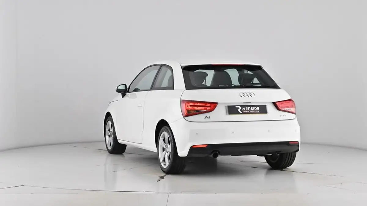 2016-audi-a1-10-tfsi-sport-hatchback-3d-big-61