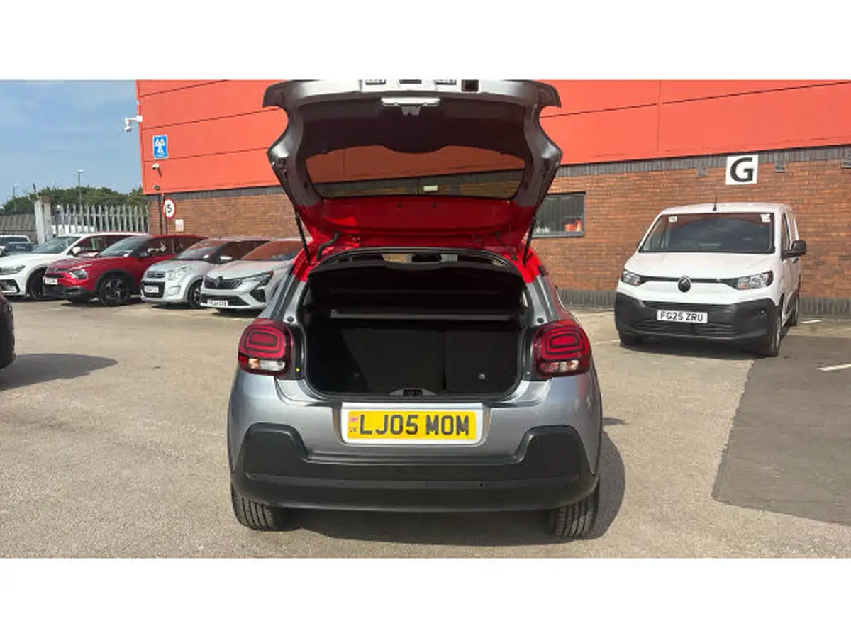 2021-citroen-c3-12-puretech-shine-plus-83ps-big-3