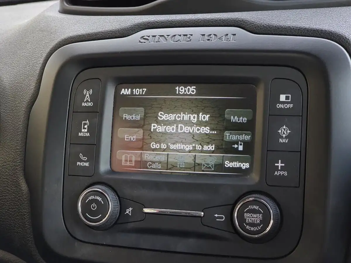 2016-jeep-renegade-14-multiair-ii-longitude-big-19