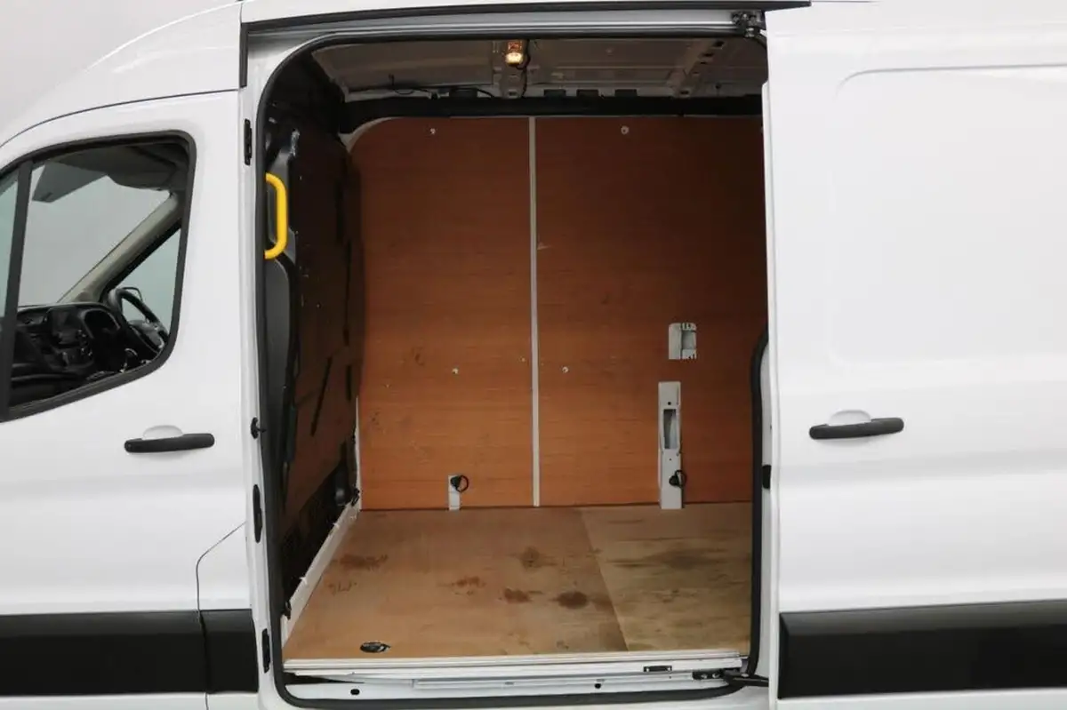 2022-ford-transit-big-10