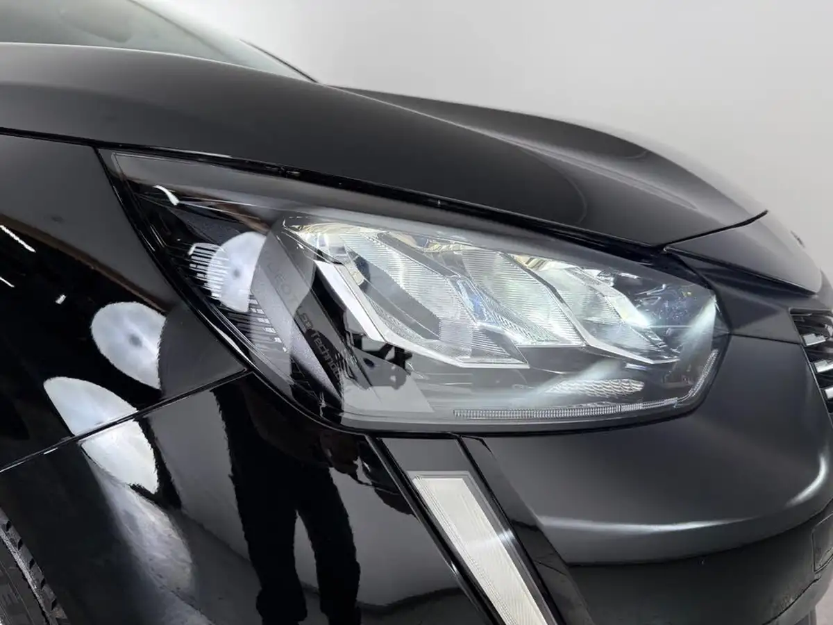 2023-peugeot-208-12-puretech-allure-premium-130ps-eat8-big-8