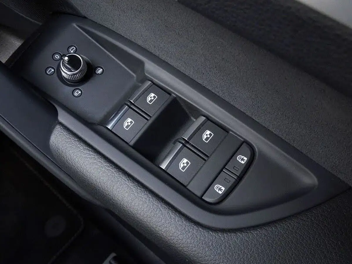 2023-audi-q5-20-40-tdi-s-line-sportback-big-32