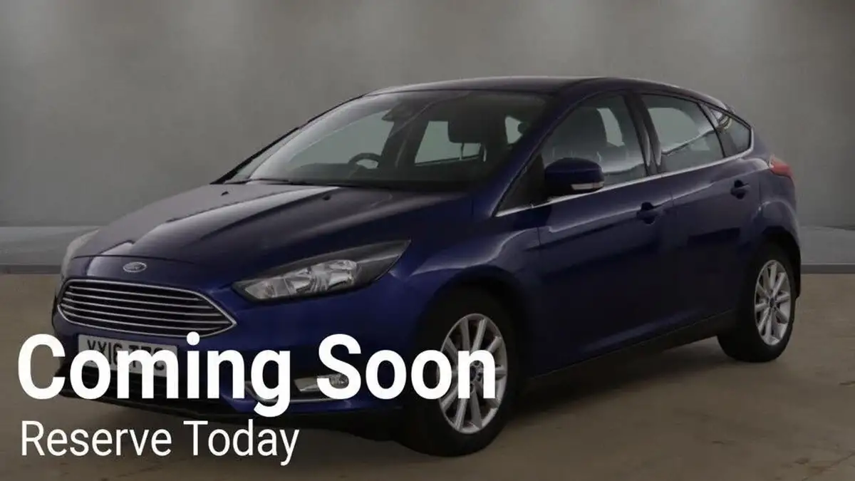 2016-ford-focus-16-titanium-hatchback-big-1