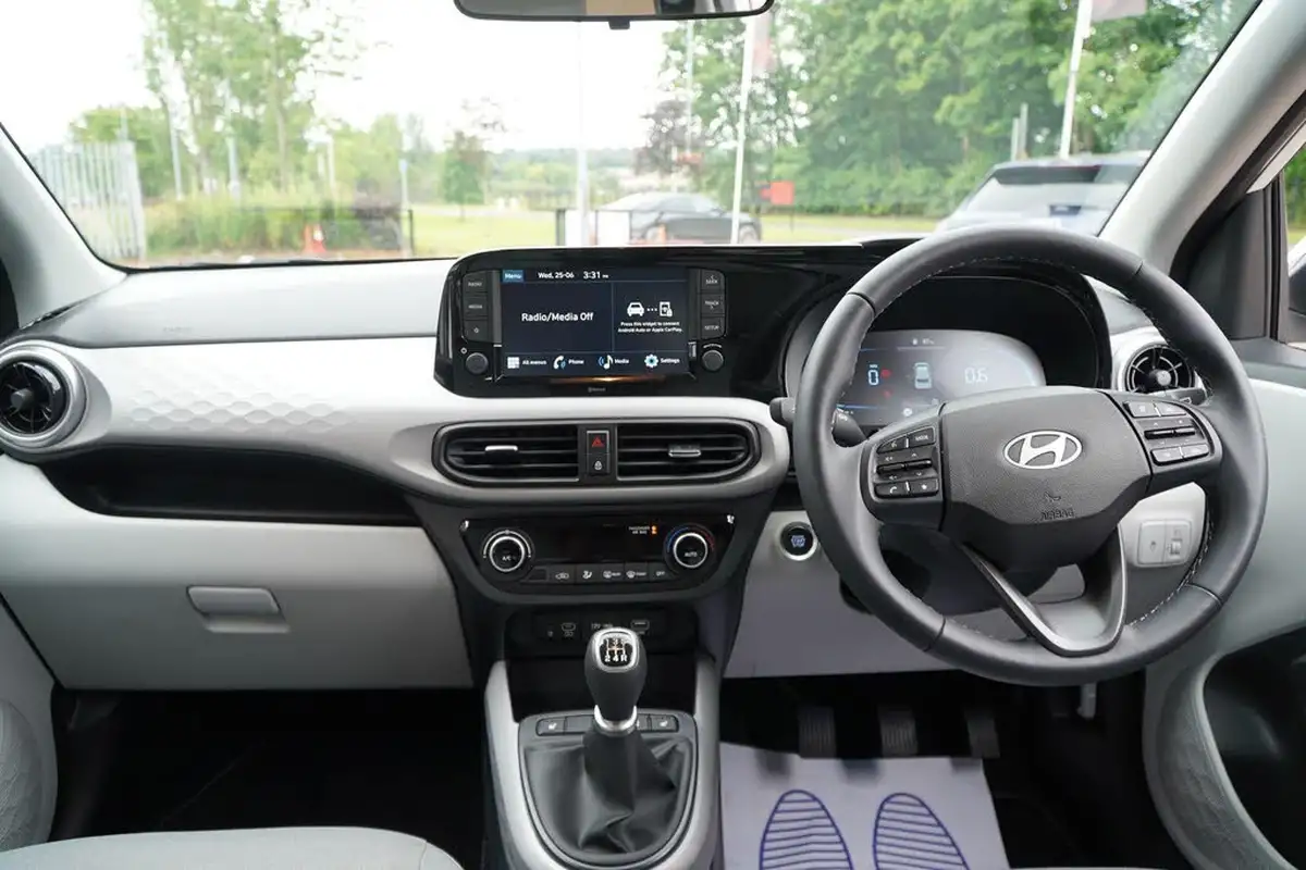 2024-hyundai-i10-12-premium-84ps-big-50