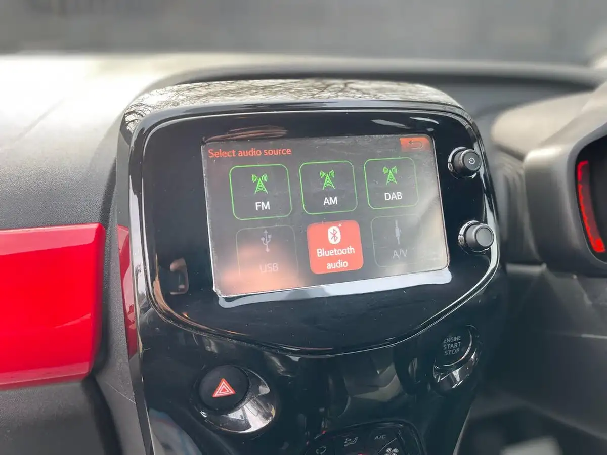 2018-toyota-aygo-10-vvt-i-x-clusiv3-71bhp-big-37