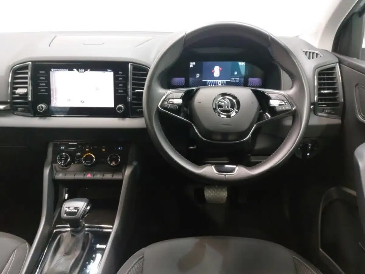 2023-skoda-karoq-15-tsi-se-drive-dsg-big-6