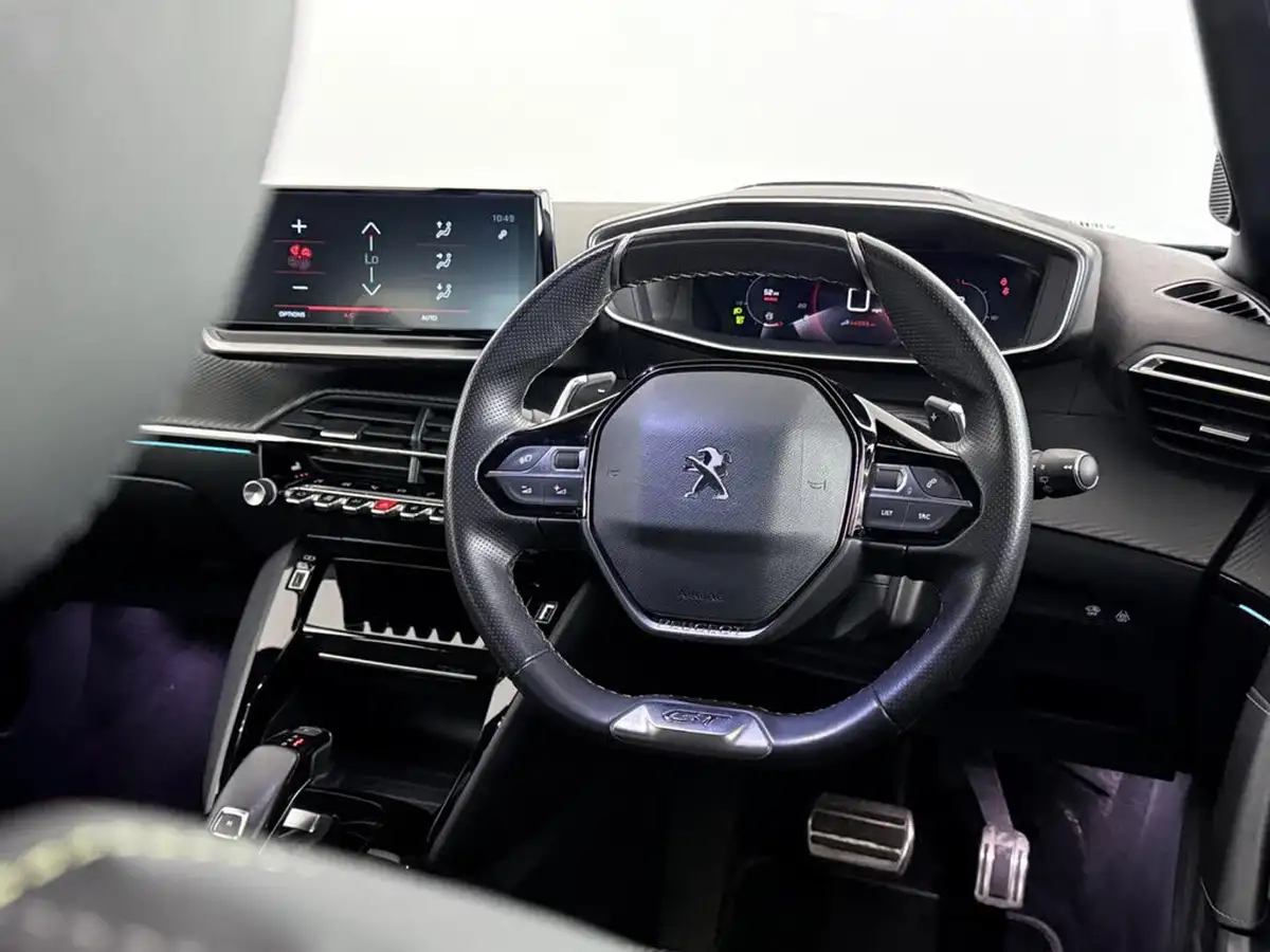 2022-peugeot-2008-suv-12-puretech-gt-eat8-big-13