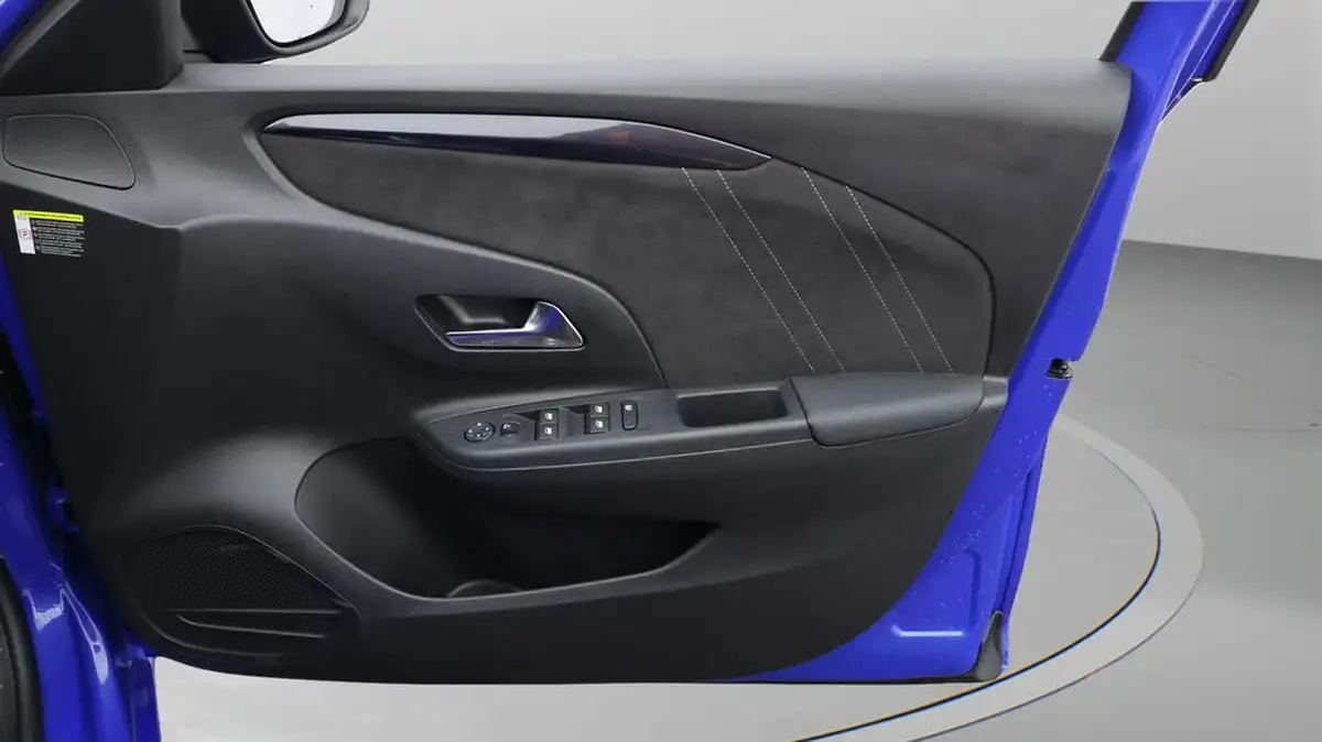 2023-vauxhall-corsa-12-turbo-ultimate-130ps-auto-big-15
