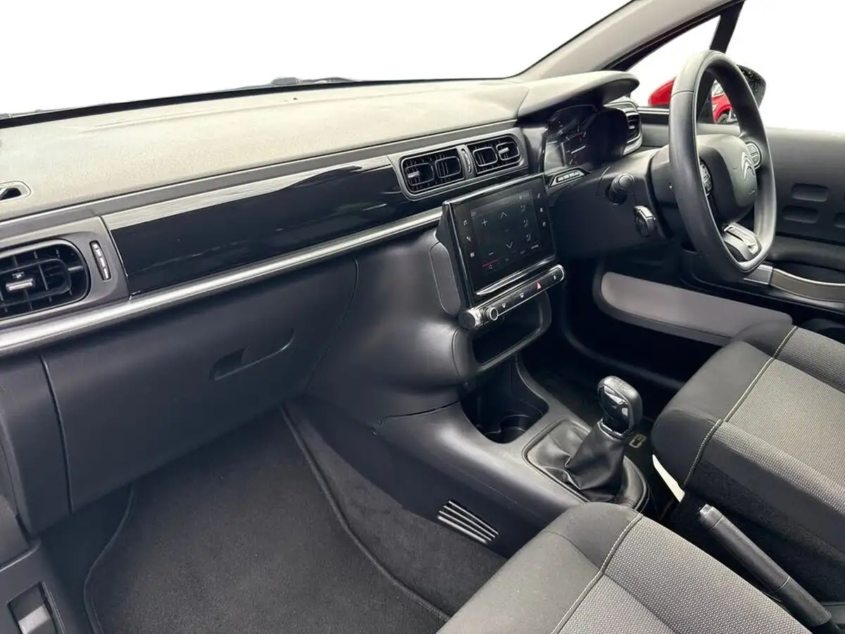 2018-citroen-c3-12-puretech-feel-82ps-big-8