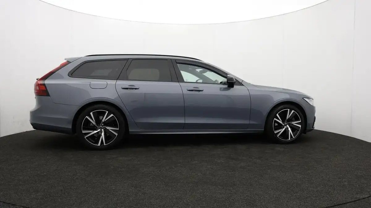 2022-volvo-v90-20td-b4-r-design-big-41
