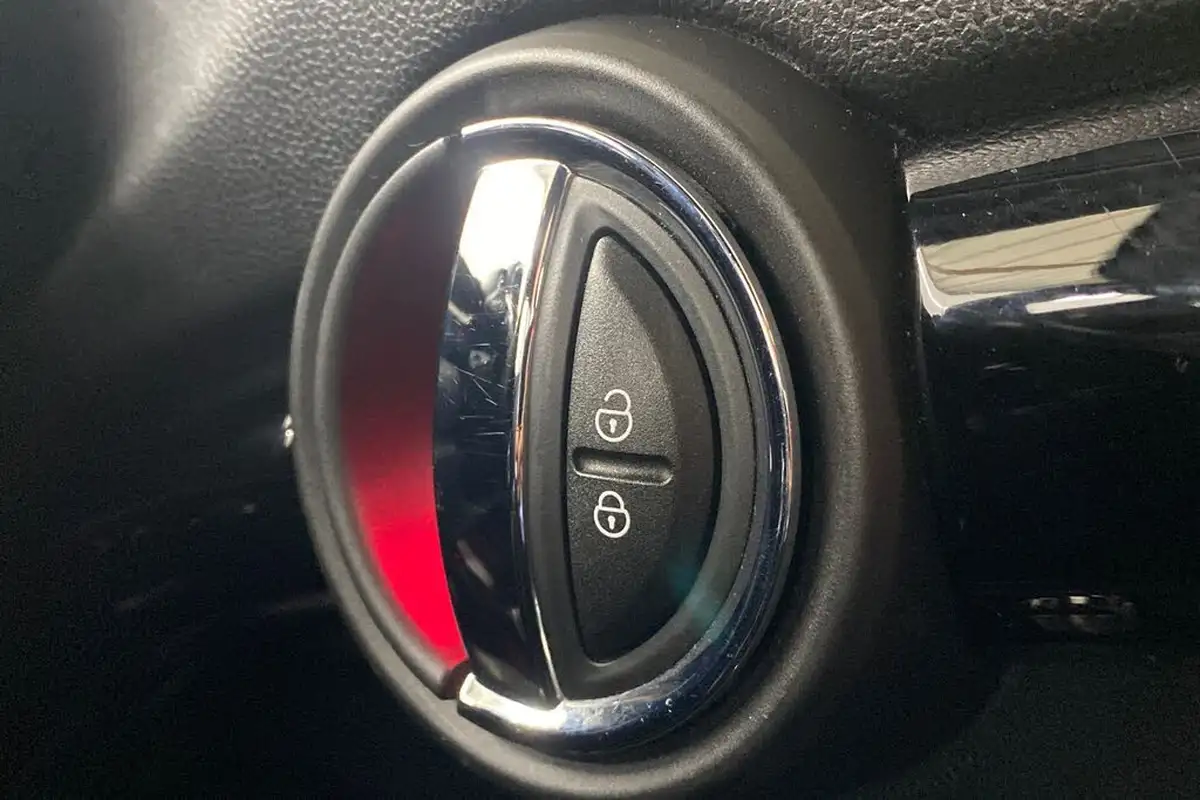 2019-mini-cooper-20-cooper-s-sport-189bhp-hatchback-5d-big-30