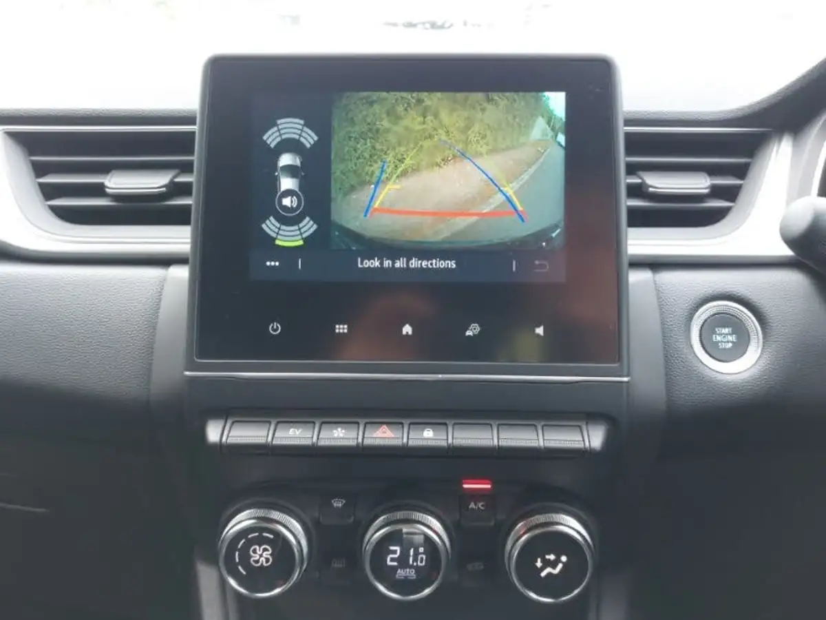 2023-renault-captur-16-techno-145ps-full-big-10