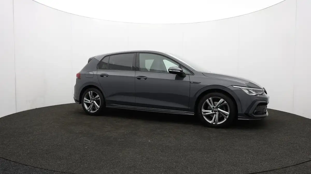 2022-volkswagen-golf-15-etsi-r-line-150ps-hatchback-big-45