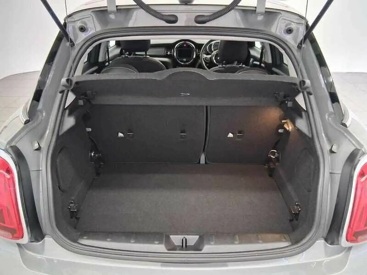 2019-mini-cooper-15-cooper-classic-hatchback-5d-big-9
