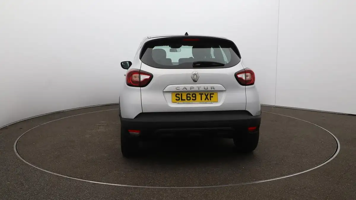 2020-renault-captur-09-tce-play-big-56