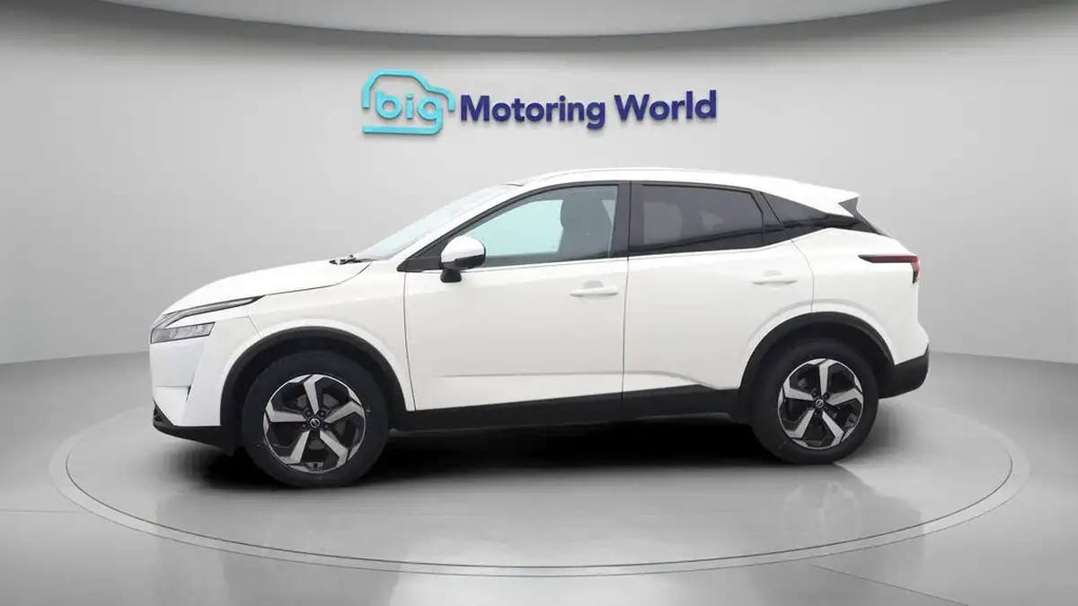 2022-nissan-qashqai-13-dig-t-n-connecta-140ps-big-4