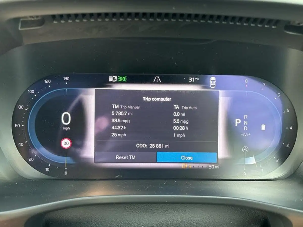 2022-volvo-xc40-20-b4-ultimate-big-5