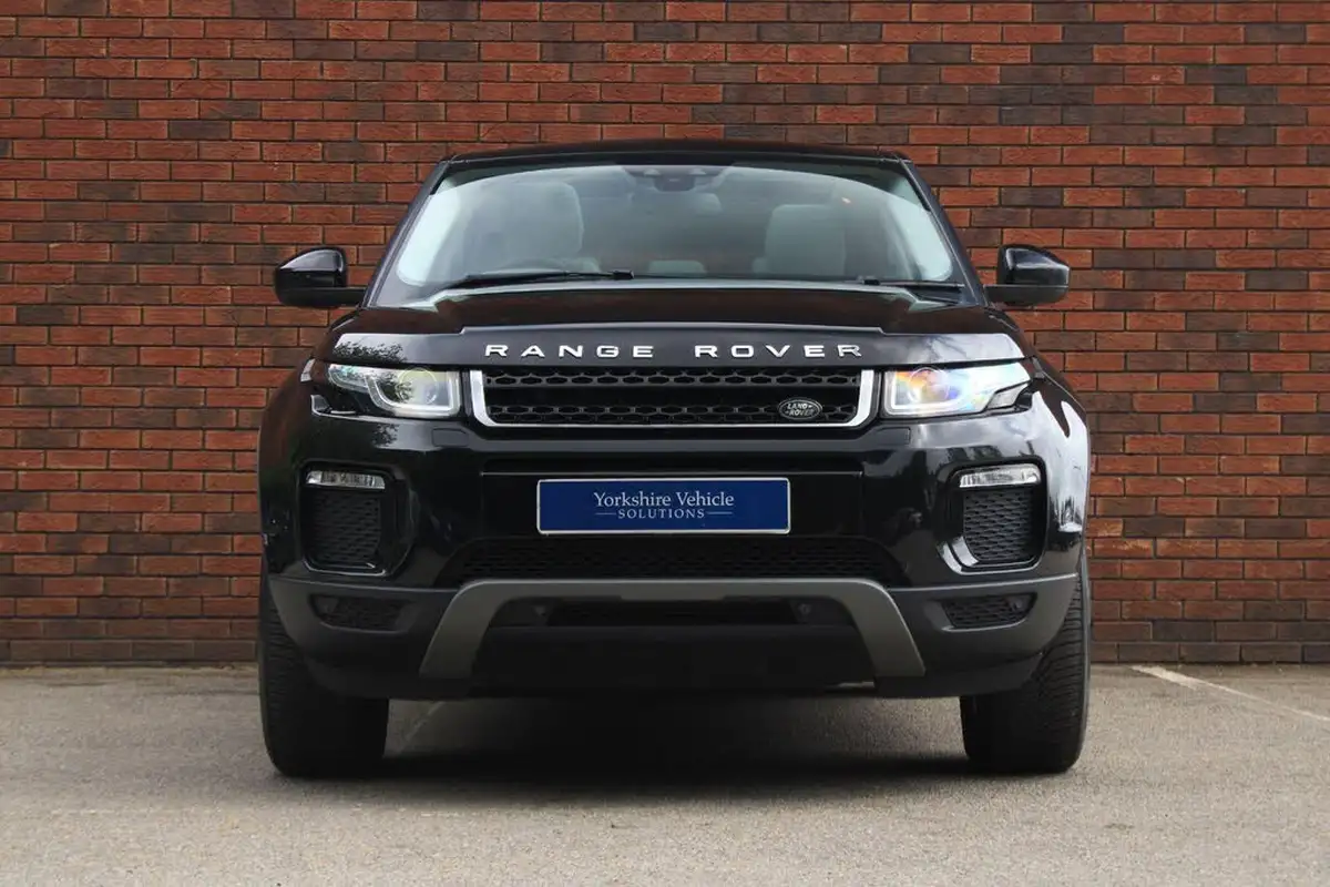 2017-land-rover-range-rover-evoque-20td4-se-tech-hatchback-5d-big-37