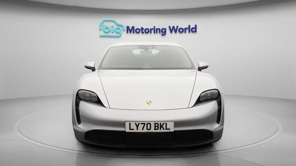 2020-porsche-taycan-e-4s-530ps-big-2