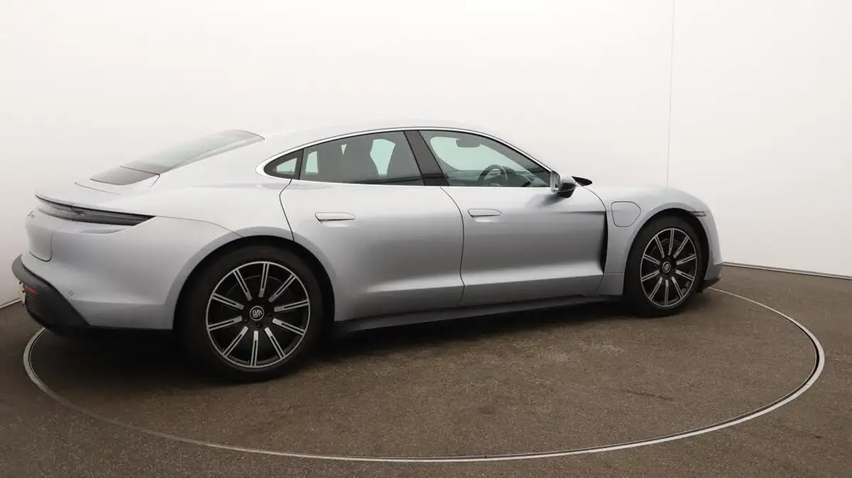 2020-porsche-taycan-e-4s-530ps-big-54