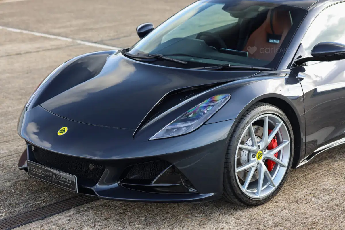 2023-lotus-emira-35-first-edition-v6-big-11