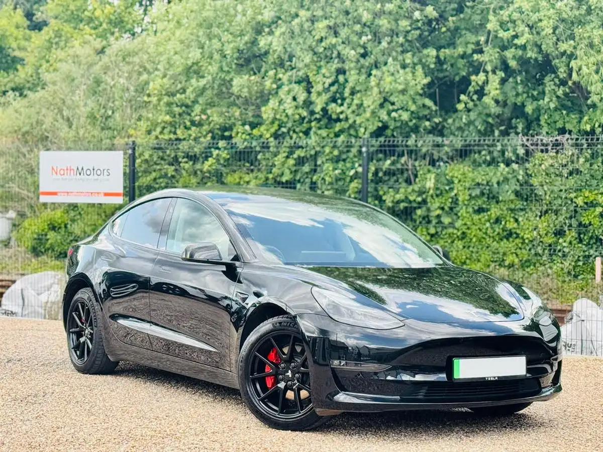 2021-tesla-model-3-e-long-range-awd-big-26