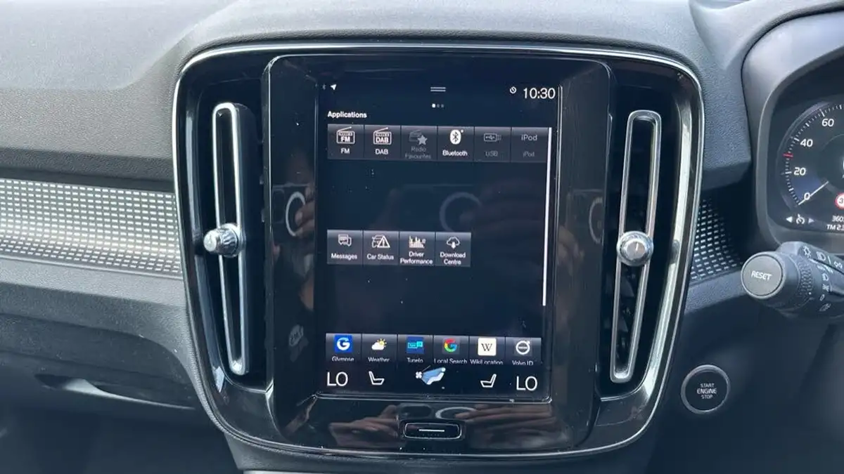 2021-volvo-xc40-15-t5-r-design-262bhp-big-11